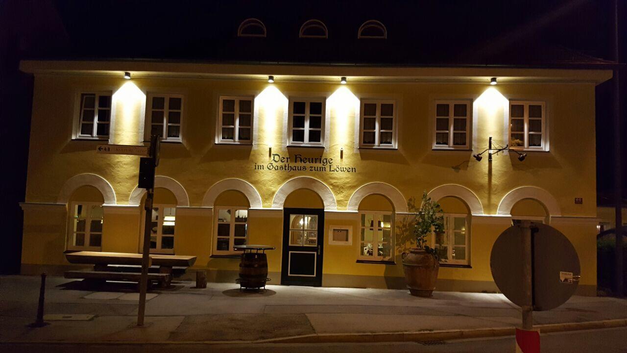 Der Heurige Im Gasthaus Zum Loewen Freising Exterior photo